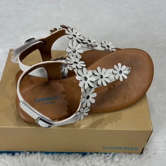 Thereabouts ,Size3 (Girl)White Floral Sandals - Picture 7 of 17